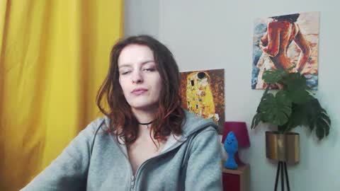 Nadine online show from January 10, 6:20 am