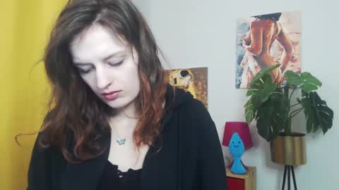 Nadine online show from March 10, 6:16 am