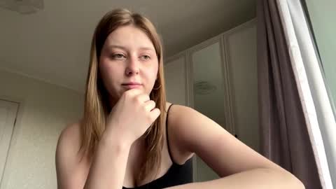 Sara online show from June 11, 9:17 am