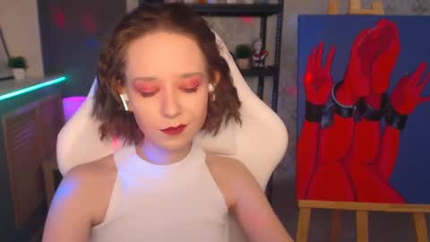 Fascinating   Eyes online show from December 14, 7:36 pm