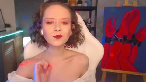 Fascinating   Eyes online show from December 22, 6:48 pm