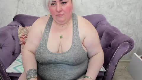 fashiona online show from January 31, 9:16 pm