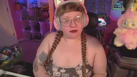 FatVeronica online show from February 8, 6:11 pm