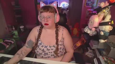 FatVeronica online show from April 27, 12:02 pm