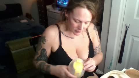 fayerogue online show from June 16, 1:06 am