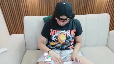 Feelena online show from June 11, 3:42 pm