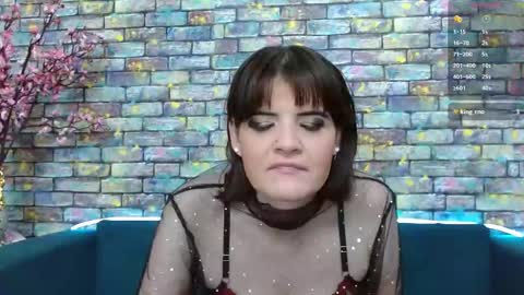 Laura online show from December 19, 4:46 pm