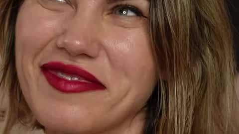 FeliciaKrige online show from April 16, 9:39 pm