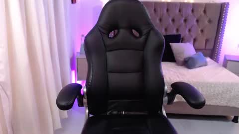Alejandra online show from June 14, 2:24 am
