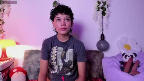 F E R N A N D A online show from September 18, 7:01 pm