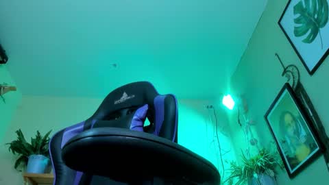 Fernanda Diaz online show from November 13, 7:02 pm