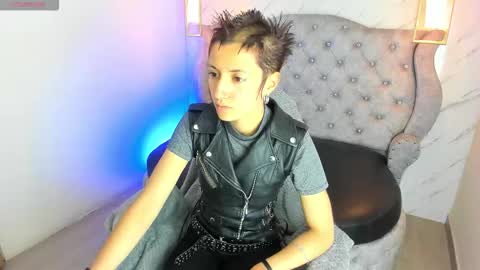   online show from February 13, 12:18 pm