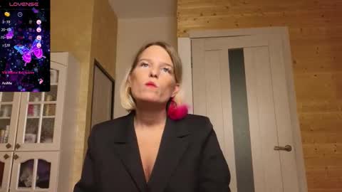 Lady online show from October 8, 9:41 pm