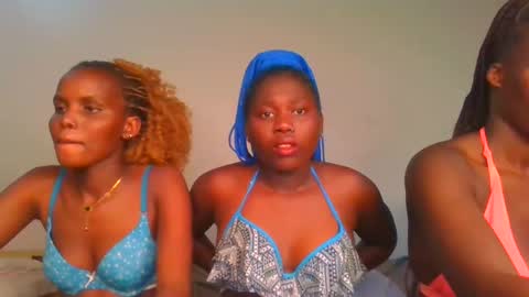 melanie online show from December 20, 8:23 pm