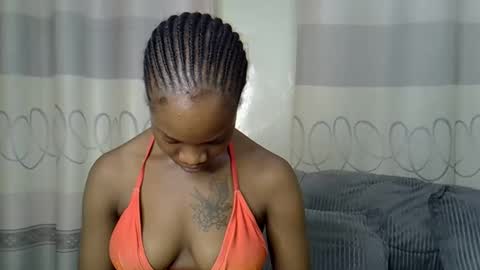 fine_queen12 online show from December 3, 6:03 am