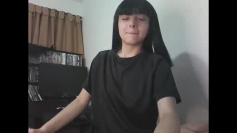 finnky1 online show from April 19, 1:05 am