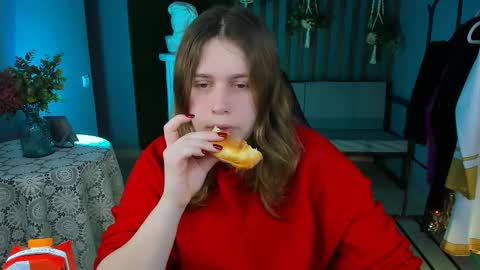 fiora online show from February 22, 5:12 am