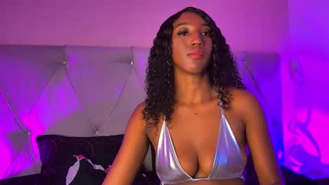 Fiorela Lenin  online show from February 10, 7:17 pm