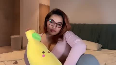 fizzyhasrizz online show from July 5, 11:54 pm
