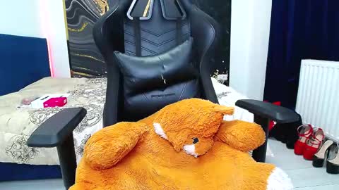 flirtdeea online show from March 22, 5:41 pm