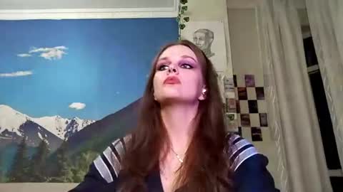 Lia online show from June 28, 7:09 pm