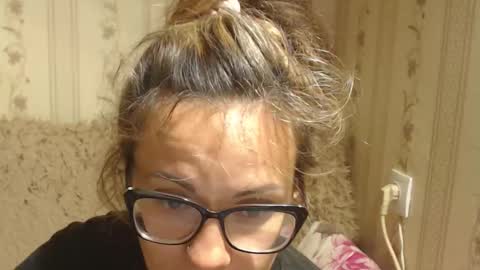 say meow and send tip  online show from September 18, 6:56 am