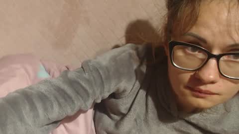 say meow and send tip  online show from October 1, 12:54 pm