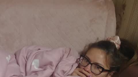 say meow and send tip  online show from October 22, 5:29 pm