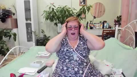 Flowerlower online show from October 9, 4:55 pm