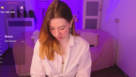 flowr_rebecca online show from December 19, 10:53 pm