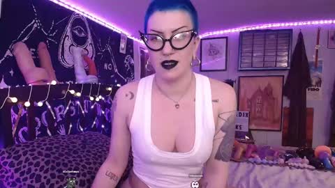 Fonda Dix online show from March 5, 6:12 am