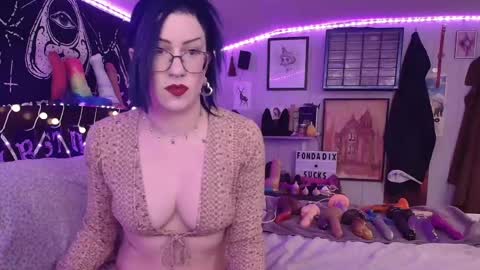 Fonda Dix online show from January 14, 7:59 am