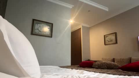 forbiddennvelvet online show from October 3, 9:14 am