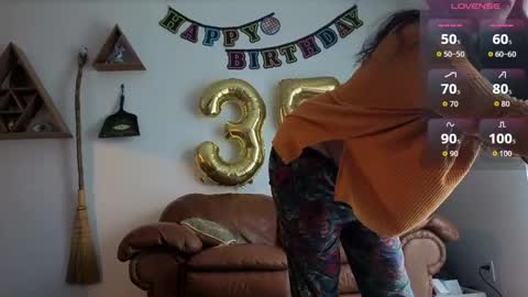 forestdarling online show from February 13, 11:06 pm