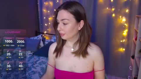 Julia online show from December 7, 3:36 am