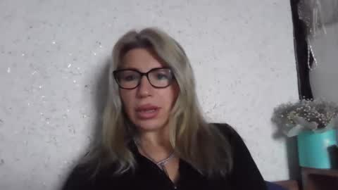 fox_red_lady7 online show from January 18, 11:17 am