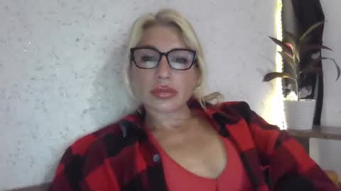 fox_red_lady7 online show from October 1, 12:10 pm