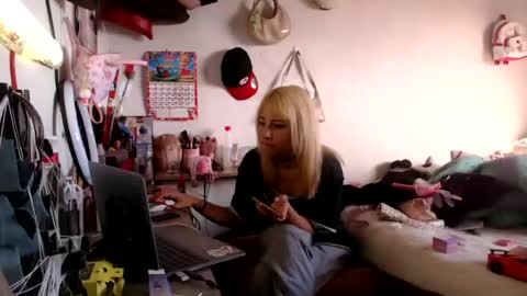foxbunny_xd online show from July 6, 12:54 pm