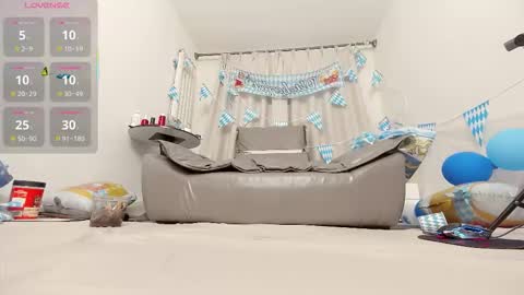 yiyi online show from September 22, 8:02 am