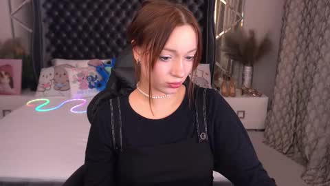 Maya online show from September 19, 1:10 pm