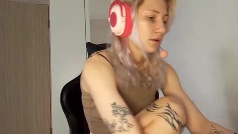 Kate online show from November 9, 8:10 am