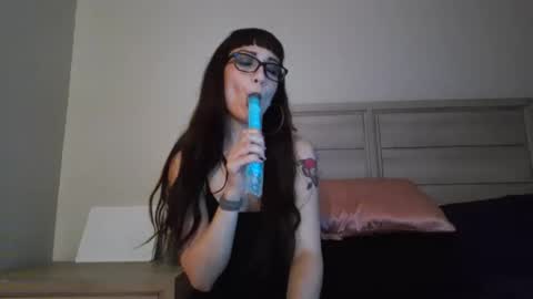 Angel online show from January 17, 1:35 am