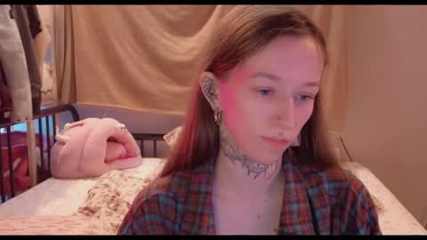 fran_bow online show from June 3, 2:33 pm