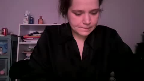 francescafey online show from December 5, 6:24 am