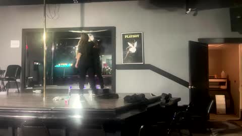 francescafey online show from January 11, 4:27 am