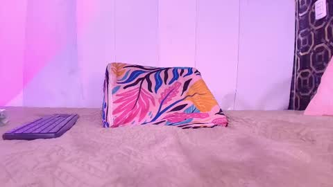 FRANYELY online show from September 28, 8:14 pm