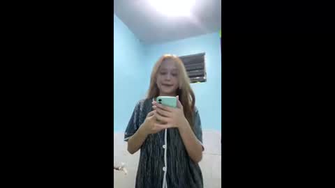 freakyslut4u_ online show from April 25, 10:18 am