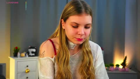 Hey im Olivia im glat to see you in mu room3 online show from April 12, 2:42 pm