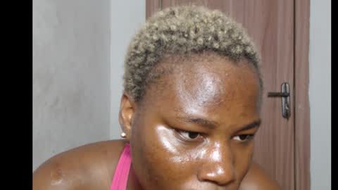 frekkymorelle online show from October 7, 7:57 am