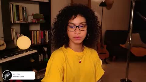 Vale online show from October 17, 4:59 am